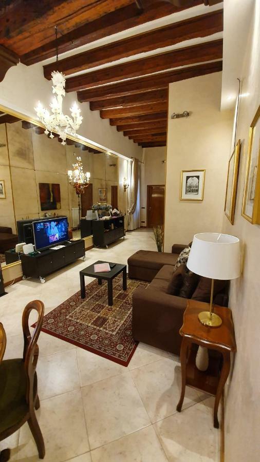Residenza Ca' Brighella Apartamento *